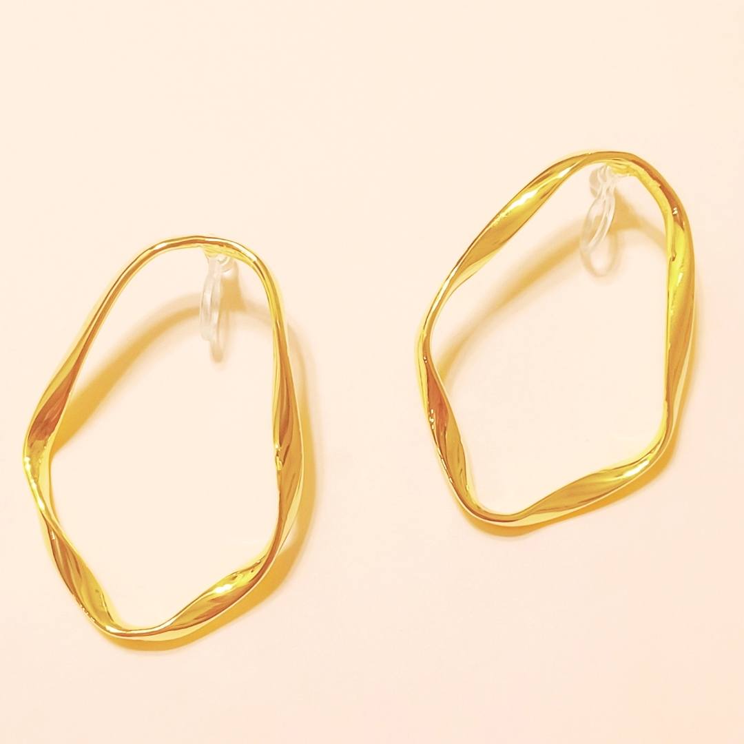 Clip-on Earrings - Square Gold