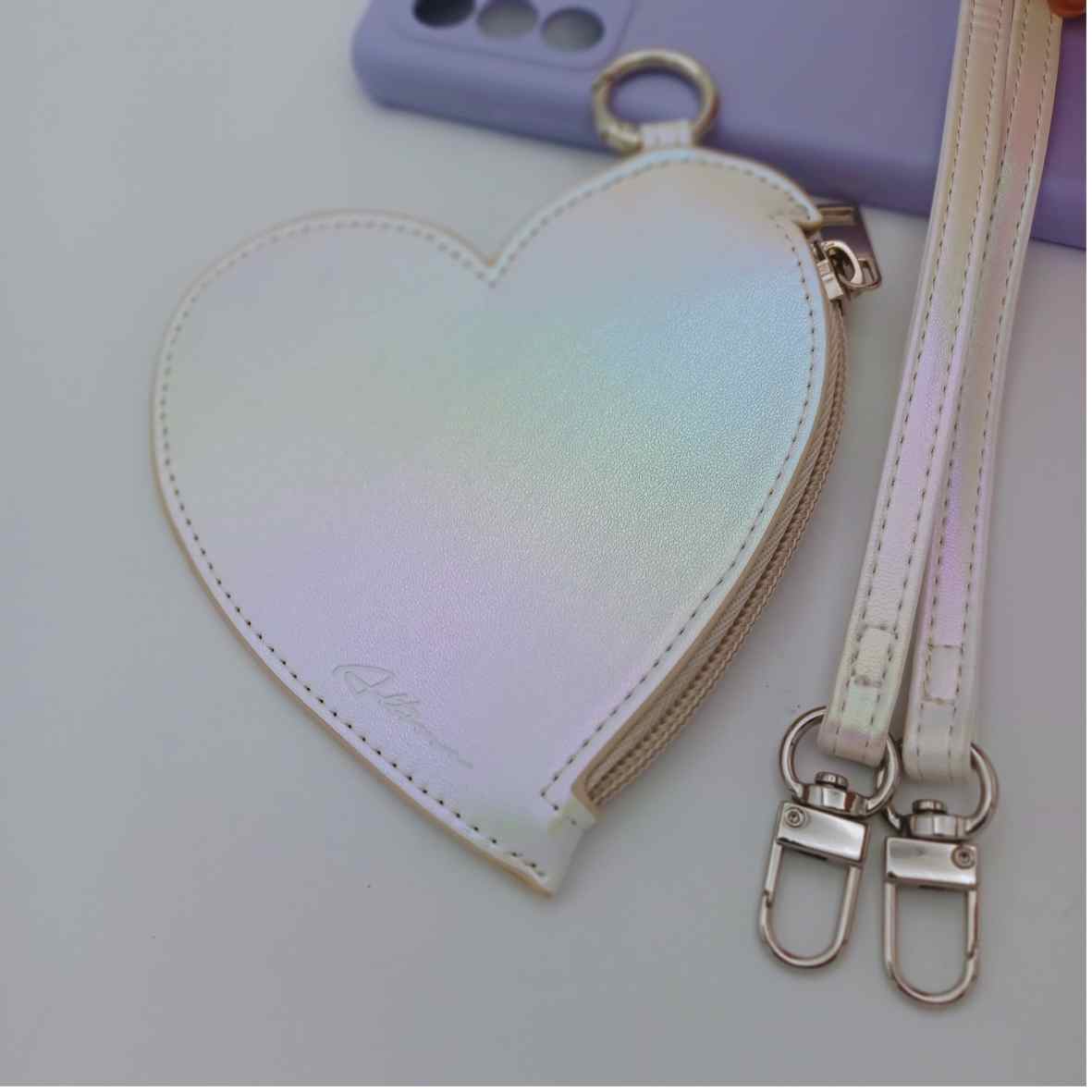 Altrose - Phone shoulder strap with a heart pouch