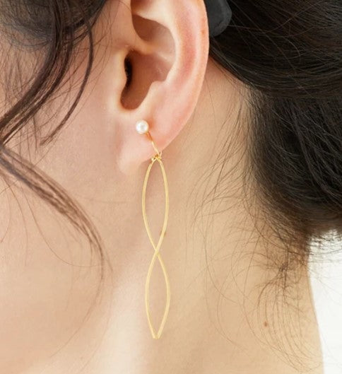 Gold Wave Long - Clip on Earrings - Gold